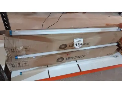 LOTE 134 - 01 LOTE COM GRANDE QUANTIDADE DE LÂMPADAS LED. (NO ESTADO) ATENÇÃO! FAZER A VISITAÇÃO ANTES DE ARREMATAR, NÃO SABEMOS SE FUNCIONA, LEILÃO NÃO TEM GARANTIA E NEM DEVOLUÇÃO, SUJEITO A POSSÍVEIS AVARIAS VISÍVEIS/OCULTAS E/OU AUSÊNCIA DE COMPONENTES.