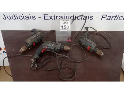 LOTE 150 - 03 FURADEIRAS BOSCH. (NO ESTADO) ATENÇÃO! FAZER A VISITAÇÃO ANTES DE ARREMATAR, NÃO SABEMOS SE FUNCIONA, LEILÃO NÃO TEM GARANTIA E NEM DEVOLUÇÃO, SUJEITO A POSSÍVEIS AVARIAS VISÍVEIS/OCULTAS E/OU AUSÊNCIA DE COMPONENTES.