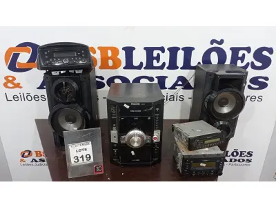 LOTE 319 - 01 APARELHO DE SOM MARCA PANASONIC MODELOSA-AK770 E 03 APARELHOS DE SOM AUTOMOTIVO. (NO ESTADO) ATENÇÃO! FAZER A VISITAÇÃO ANTES DE ARREMATAR, NÃO SABEMOS SE FUNCIONA, LEILÃO NÃO TEM GARANTIA E NEM DEVOLUÇÃO, SUJEITO A POSSÍVEIS AVARIAS VISÍVEIS/OCULTAS E/OU AUSÊNCIA DE COMPONENTES.