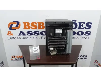 LOTE 096 - 01 ADEGA. (NO ESTADO) ATENÇÃO! FAZER A VISITAÇÃO ANTES DE ARREMATAR, NÃO SABEMOS SE FUNCIONA, LEILÃO NÃO TEM GARANTIA E NEM DEVOLUÇÃO, SUJEITO A POSSÍVEIS AVARIAS VISÍVEIS/OCULTAS E/OU AUSÊNCIA DE COMPONENTES.
