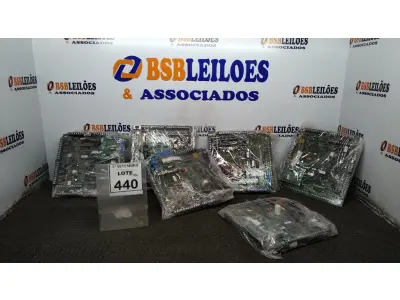 LOTE 440 - 06 CPU’S DE MARCAS E MODELOS DIVERSOS. (NO ESTADO) ATENÇÃO! FAZER A VISITAÇÃO ANTES DE ARREMATAR, NÃO SABEMOS SE FUNCIONA, LEILÃO NÃO TEM GARANTIA E NEM DEVOLUÇÃO, SUJEITO A POSSÍVEIS AVARIAS VISÍVEIS/OCULTAS E/OU AUSÊNCIA DE COMPONENTES.