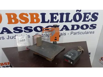 LOTE 088 - 01 PRENSA TÉRMICA PARA CANECAS. (NO ESTADO) ATENÇÃO! FAZER A VISITAÇÃO ANTES DE ARREMATAR, NÃO SABEMOS SE FUNCIONA, LEILÃO NÃO TEM GARANTIA E NEM DEVOLUÇÃO, SUJEITO A POSSÍVEIS AVARIAS VISÍVEIS/OCULTAS E/OU AUSÊNCIA DE COMPONENTES.