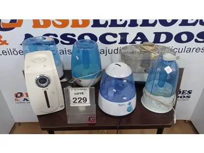 LOTE 229 - 06 UMIDIFICADORES DE AR. (NO ESTADO) ATENÇÃO! FAZER A VISITAÇÃO ANTES DE ARREMATAR, NÃO SABEMOS SE FUNCIONA, LEILÃO NÃO TEM GARANTIA E NEM DEVOLUÇÃO, SUJEITO A POSSÍVEIS AVARIAS VISÍVEIS/OCULTAS E/OU AUSÊNCIA DE COMPONENTES
