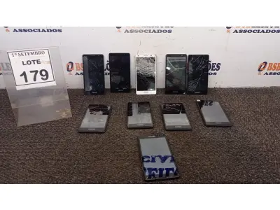LOTE 179 - 10 CELULARES MARCA POSITIVO. (NO ESTADO) ATENÇÃO! FAZER A VISITAÇÃO ANTES DE ARREMATAR, NÃO SABEMOS SE FUNCIONA, LEILÃO NÃO TEM GARANTIA E NEM DEVOLUÇÃO, SUJEITO A POSSÍVEIS AVARIAS VISÍVEIS/OCULTAS E/OU AUSÊNCIA DE COMPONENTES