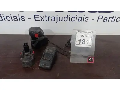 LOTE 131 - 02 BATERIAS DE PARAFUSADEIRA E 02 CARREGADORES. (NO ESTADO) ATENÇÃO! FAZER A VISITAÇÃO ANTES DE ARREMATAR, NÃO SABEMOS SE FUNCIONA, LEILÃO NÃO TEM GARANTIA E NEM DEVOLUÇÃO, SUJEITO A POSSÍVEIS AVARIAS VISÍVEIS/OCULTAS E/OU AUSÊNCIA DE COMPONENTES.