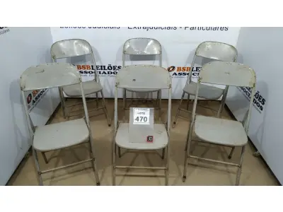 LOTE 470 - 06 CADEIRAS DE FERRO DOBRÁVEL. (NO ESTADO) ATENÇÃO! FAZER A VISITAÇÃO ANTES DE ARREMATAR, NÃO SABEMOS SE FUNCIONA, LEILÃO NÃO TEM GARANTIA E NEM DEVOLUÇÃO, SUJEITO A POSSÍVEIS AVARIAS VISÍVEIS/OCULTAS E/OU AUSÊNCIA DE COMPONENTES.
