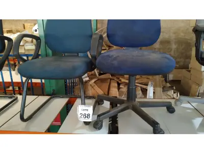 LOTE 268 - 02 CADEIRAS EXECUTIVAS SENDO 01 COM RODINHAS. (NO ESTADO) ATENÇÃO! FAZER A VISITAÇÃO ANTES DE ARREMATAR, NÃO SABEMOS SE FUNCIONA, LEILÃO NÃO TEM GARANTIA E NEM DEVOLUÇÃO, SUJEITO A POSSÍVEIS AVARIAS VISÍVEIS/OCULTAS E/OU AUSÊNCIA DE COMPONENTES.