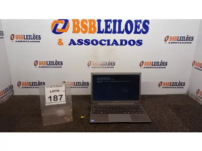 LOTE 187 - 01 NOTEBOOK COM FONTE MARCA COMPAQ. (NO ESTADO) ATENÇÃO! FAZER A VISITAÇÃO ANTES DE ARREMATAR, NÃO SABEMOS SE FUNCIONA, LEILÃO NÃO TEM GARANTIA E NEM DEVOLUÇÃO, SUJEITO A POSSÍVEIS AVARIAS VISÍVEIS/OCULTAS E/OU AUSÊNCIA DE COMPONENTES