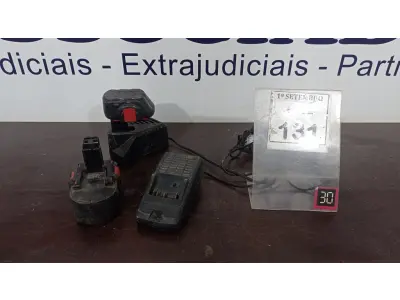 LOTE 131 - 02 BATERIAS DE PARAFUSADEIRA E 02 CARREGADORES. (NO ESTADO) ATENÇÃO! FAZER A VISITAÇÃO ANTES DE ARREMATAR, NÃO SABEMOS SE FUNCIONA, LEILÃO NÃO TEM GARANTIA E NEM DEVOLUÇÃO, SUJEITO A POSSÍVEIS AVARIAS VISÍVEIS/OCULTAS E/OU AUSÊNCIA DE COMPONENTES.