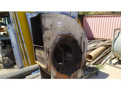 LOTE 473 - 01 EXAUSTOR CENTRIFUGO CARACOL. (NO ESTADO) ATENÇÃO! FAZER A VISITAÇÃO ANTES DE ARREMATAR, NÃO SABEMOS SE FUNCIONA, LEILÃO NÃO TEM GARANTIA E NEM DEVOLUÇÃO, SUJEITO A POSSÍVEIS AVARIAS VISÍVEIS/OCULTAS E/OU AUSÊNCIA DE COMPONENTES.