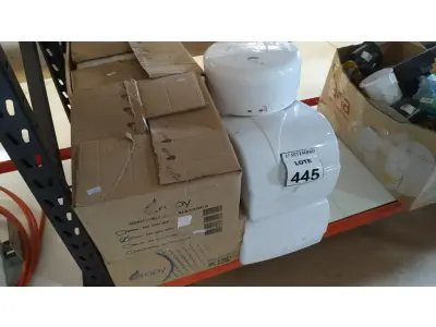 LOTE 445 - 01 LOTE COM VÁRIOS DISPENSADORES DE PAPEL. (NO ESTADO) ATENÇÃO! FAZER A VISITAÇÃO ANTES DE ARREMATAR, NÃO SABEMOS SE FUNCIONA, LEILÃO NÃO TEM GARANTIA E NEM DEVOLUÇÃO, SUJEITO A POSSÍVEIS AVARIAS VISÍVEIS/OCULTAS E/OU AUSÊNCIA DE COMPONENTES.