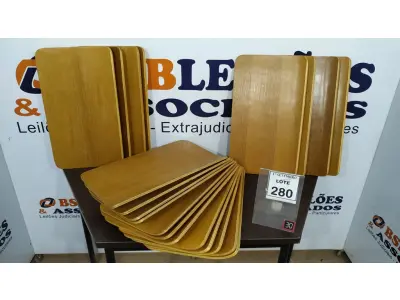 LOTE 280 - 20 PLACAS DE MADEIRA. (NO ESTADO) ATENÇÃO! FAZER A VISITAÇÃO ANTES DE ARREMATAR, NÃO SABEMOS SE FUNCIONA, LEILÃO NÃO TEM GARANTIA E NEM DEVOLUÇÃO, SUJEITO A POSSÍVEIS AVARIAS VISÍVEIS/OCULTAS E/OU AUSÊNCIA DE COMPONENTES.