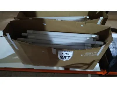 LOTE 257 - 01 LOTE COM GRANDE QUANTIDADE DE LÂMPADAS LED. (NO ESTADO) ATENÇÃO! FAZER A VISITAÇÃO ANTES DE ARREMATAR, NÃO SABEMOS SE FUNCIONA, LEILÃO NÃO TEM GARANTIA E NEM DEVOLUÇÃO, SUJEITO A POSSÍVEIS AVARIAS VISÍVEIS/OCULTAS E/OU AUSÊNCIA DE COMPONENTES.