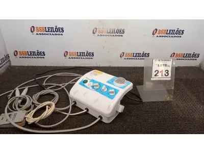 LOTE 213 - 01 ULTRASSOM COM JATO DE BICARBONATO. (NO ESTADO) ATENÇÃO! FAZER A VISITAÇÃO ANTES DE ARREMATAR, NÃO SABEMOS SE FUNCIONA, LEILÃO NÃO TEM GARANTIA E NEM DEVOLUÇÃO, SUJEITO A POSSÍVEIS AVARIAS VISÍVEIS/OCULTAS E/OU AUSÊNCIA DE COMPONENTES