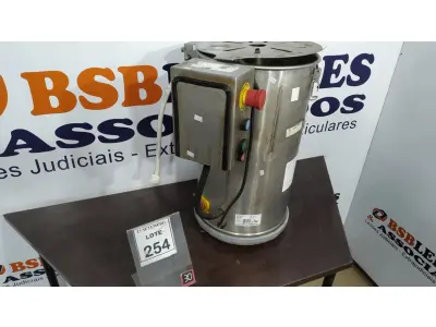 LOTE 254 - 01 DESCASCADOR DE BATATAS INDUSTRIAL EM INOX. (NO ESTADO) ATENÇÃO! FAZER A VISITAÇÃO ANTES DE ARREMATAR, NÃO SABEMOS SE FUNCIONA, LEILÃO NÃO TEM GARANTIA E NEM DEVOLUÇÃO, SUJEITO A POSSÍVEIS AVARIAS VISÍVEIS/OCULTAS E/OU AUSÊNCIA DE COMPONENTES