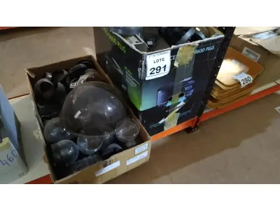 LOTE 291 - 01 LOTE COM GRANDE QUANTIDADE DE ACESSÓRIOS PARA CÂMERAS DE MONITORAMENTO. (NO ESTADO) ATENÇÃO! FAZER A VISITAÇÃO ANTES DE ARREMATAR, NÃO SABEMOS SE FUNCIONA, LEILÃO NÃO TEM GARANTIA E NEM DEVOLUÇÃO, SUJEITO A POSSÍVEIS AVARIAS VISÍVEIS/OCULTAS E/OU AUSÊNCIA DE COMPONENTES.