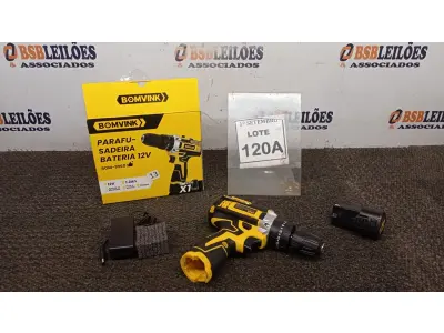 LOTE 120 - 01 PARAFUSADEIRA A BATERIA 12V 2BITS E CARREGADOR. (NO ESTADO) ATENÇÃO! FAZER A VISITAÇÃO ANTES DE ARREMATAR, NÃO SABEMOS SE FUNCIONA, LEILÃO NÃO TEM GARANTIA E NEM DEVOLUÇÃO, SUJEITO A POSSÍVEIS AVARIAS VISÍVEIS/OCULTAS E/OU AUSÊNCIA DE COMPONENTES.