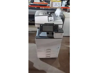 LOTE 381 - 01 COPIADORA MULTIFUNCIONAL MARCA RICOH MODELO MP C5503. (NO ESTADO) ATENÇÃO! FAZER A VISITAÇÃO ANTES DE ARREMATAR, NÃO SABEMOS SE FUNCIONA, LEILÃO NÃO TEM GARANTIA E NEM DEVOLUÇÃO, SUJEITO A POSSÍVEIS AVARIAS VISÍVEIS/OCULTAS E/OU AUSÊNCIA DE COMPONENTES.
