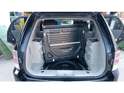 LOTE 502 - 01 I/CHEVROLET EQUINOX LT, ANO 2005, COR PRETA, GASOLINA, AUTOMÁTICA (NO ESTADO).