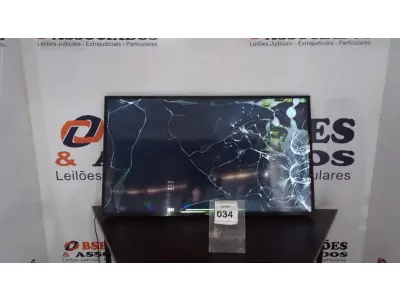 LOTE 034 - 01 SMART TV SAMSUNG 49”. (NO ESTADO EM QUE SE ENCONTRA. SUJEITO A AVARIAS OCULTAS/VISÍVEIS.)  AV9477S