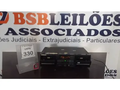 LOTE 330 - 01 TOCA FITAS CASSETE PIONEER MODELO CT-W606DR. (NO ESTADO) ATENÇÃO! FAZER A VISITAÇÃO ANTES DE ARREMATAR, NÃO SABEMOS SE FUNCIONA, LEILÃO NÃO TEM GARANTIA E NEM DEVOLUÇÃO, SUJEITO A POSSÍVEIS AVARIAS VISÍVEIS/OCULTAS E/OU AUSÊNCIA DE COMPONENTES.