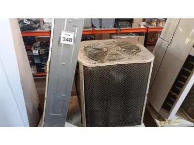 LOTE 348 - 01 AR CONDICIONADO 56000BTUS MARCA ELECTROLUX. (NO ESTADO) ATENÇÃO! FAZER A VISITAÇÃO ANTES DE ARREMATAR, NÃO SABEMOS SE FUNCIONA, LEILÃO NÃO TEM GARANTIA E NEM DEVOLUÇÃO, SUJEITO A POSSÍVEIS AVARIAS VISÍVEIS/OCULTAS E/OU AUSÊNCIA DE COMPONENTES.