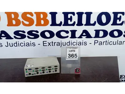 LOTE 365 - 01 SWITCH KVM ATEM MASTER VIEW. (NO ESTADO) ATENÇÃO! FAZER A VISITAÇÃO ANTES DE ARREMATAR, NÃO SABEMOS SE FUNCIONA, LEILÃO NÃO TEM GARANTIA E NEM DEVOLUÇÃO, SUJEITO A POSSÍVEIS AVARIAS VISÍVEIS/OCULTAS E/OU AUSÊNCIA DE COMPONENTES.