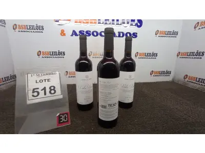 LOTE 518 - 03 GARRAFAS DE VINHO TINTO VALA REAL PORTUGUÊS SAFRA 2019 750ML. (NO ESTADO) ATENÇÃO! FAZER A VISITAÇÃO ANTES DE ARREMATAR, NÃO SABEMOS SE FUNCIONA, LEILÃO NÃO TEM GARANTIA E NEM DEVOLUÇÃO, SUJEITO A POSSÍVEIS AVARIAS VISÍVEIS/OCULTAS E/OU AUSÊNCIA DE COMPONENTES.