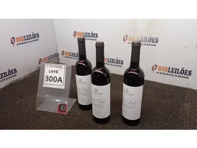 LOTE 300 - 03 GARRAFAS DE VINHO TINTO VALA REAL PORTUGUÊS SAFRA 2019 750ML. (NO ESTADO) ATENÇÃO! FAZER A VISITAÇÃO ANTES DE ARREMATAR, NÃO SABEMOS SE FUNCIONA, LEILÃO NÃO TEM GARANTIA E NEM DEVOLUÇÃO, SUJEITO A POSSÍVEIS AVARIAS VISÍVEIS/OCULTAS E/OU AUSÊNCIA DE COMPONENTES.