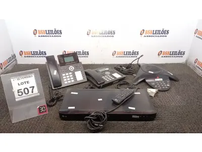 LOTE 507 - 02 APARELHOS DE TELEFONE IP, 01 BLUE RAY E 01 APARELHO DE ÁUDIO CONFERENCIA POLYCOM. (NO ESTADO) ATENÇÃO! FAZER A VISITAÇÃO ANTES DE ARREMATAR, NÃO SABEMOS SE FUNCIONA, LEILÃO NÃO TEM GARANTIA E NEM DEVOLUÇÃO, SUJEITO A POSSÍVEIS AVARIAS VISÍVEIS/OCULTAS E/OU AUSÊNCIA DE COMPONENTES.