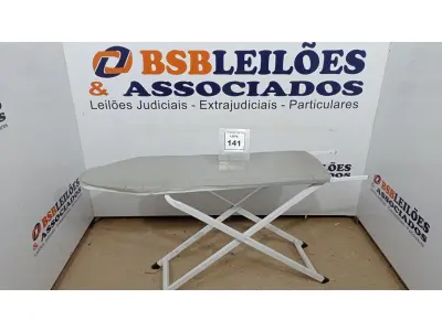 LOTE 141 - 01 TÁBUA DE PASSAR ROUPAS. (NO ESTADO EM QUE SE ENCONTRA. SUJEITO A AVARIAS OCULTAS/VISÍVEIS.)