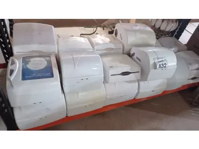 LOTE 432 - 01 LOTE COM GRANDE QUANTIDADE DE DISPENSADORES DE PAPEL. (NO ESTADO) ATENÇÃO! FAZER A VISITAÇÃO ANTES DE ARREMATAR, NÃO SABEMOS SE FUNCIONA, LEILÃO NÃO TEM GARANTIA E NEM DEVOLUÇÃO, SUJEITO A POSSÍVEIS AVARIAS VISÍVEIS/OCULTAS E/OU AUSÊNCIA DE COMPONENTES.