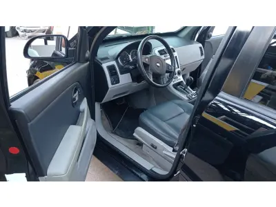 LOTE 502 - 01 I/CHEVROLET EQUINOX LT, ANO 2005, COR PRETA, GASOLINA, AUTOMÁTICA (NO ESTADO).