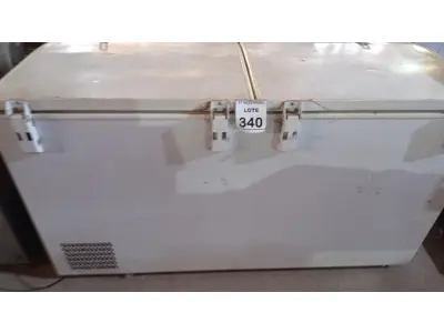 LOTE 340 - 01 FREEZER HORIZONTAL 02 PORTAS MARCA GELOPAR. (NO ESTADO) ATENÇÃO! FAZER A VISITAÇÃO ANTES DE ARREMATAR, NÃO SABEMOS SE FUNCIONA, LEILÃO NÃO TEM GARANTIA E NEM DEVOLUÇÃO, SUJEITO A POSSÍVEIS AVARIAS VISÍVEIS/OCULTAS E/OU AUSÊNCIA DE COMPONENTES.