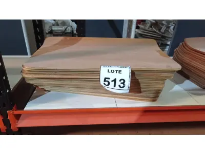 LOTE 513 - 20 PEÇAS DE MADEIRA. (NO ESTADO) ATENÇÃO! FAZER A VISITAÇÃO ANTES DE ARREMATAR, NÃO SABEMOS SE FUNCIONA. LEILÃO NÃO TEM GARANTIA E NEM DEVOLUÇÃO, SUJEITO A POSSÍVEIS AVARIAS VISÍVEIS/OCULTAS E/OU AUSÊNCIA DE COMPONENTES.
