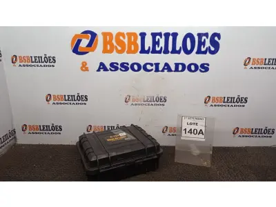 LOTE 140 - 01 NIVEL A LASER COM 2 BATERIAS MALETA ÓCULOS DE PROTEÇÃO. (NO ESTADO) ATENÇÃO! FAZER A VISITAÇÃO ANTES DE ARREMATAR, NÃO SABEMOS SE FUNCIONA, LEILÃO NÃO TEM GARANTIA E NEM DEVOLUÇÃO, SUJEITO A POSSÍVEIS AVARIAS VISÍVEIS/OCULTAS E/OU AUSÊNCIA DE COMPONENTES.