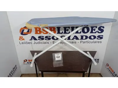 LOTE 161 - 01 TÁBUA DE PASSAR ROUPAS. (NO ESTADO EM QUE SE ENCONTRA. SUJEITO A AVARIAS OCULTAS/VISÍVEIS.)