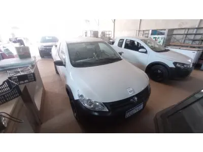 LOTE 501 - 01 VW SAVEIRO 1.6 CE FLEX, COR BRANCA ANO 2010. (NO ESTADO) ATENÇÃO! FAZER A VISITAÇÃO ANTES DE ARREMATAR, NÃO SABEMOS SE FUNCIONA, LEILÃO NÃO TEM GARANTIA E NEM DEVOLUÇÃO, SUJEITO A POSSÍVEIS AVARIAS VISÍVEIS/OCULTAS E/OU AUSÊNCIA DE COMPONENTES.