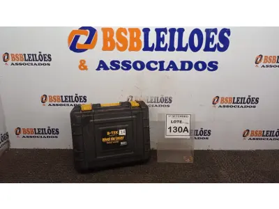 LOTE 130 - 01 NIVEL A LASER COM 2 BATERIAS MALETA ÓCULOS DE PROTEÇÃO. (NO ESTADO) ATENÇÃO! FAZER A VISITAÇÃO ANTES DE ARREMATAR, NÃO SABEMOS SE FUNCIONA, LEILÃO NÃO TEM GARANTIA E NEM DEVOLUÇÃO, SUJEITO A POSSÍVEIS AVARIAS VISÍVEIS/OCULTAS E/OU AUSÊNCIA DE COMPONENTES.