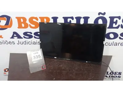 LOTE 335 - 01 TV LCD 32’’ MARCA PANASONIC. (NO ESTADO) ATENÇÃO! FAZER A VISITAÇÃO ANTES DE ARREMATAR, NÃO SABEMOS SE FUNCIONA, LEILÃO NÃO TEM GARANTIA E NEM DEVOLUÇÃO, SUJEITO A POSSÍVEIS AVARIAS VISÍVEIS/OCULTAS E/OU AUSÊNCIA DE COMPONENTES.