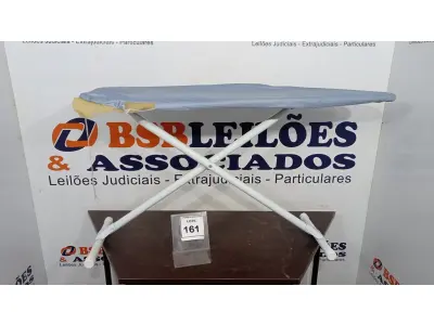 LOTE 161 - 01 TÁBUA DE PASSAR ROUPAS. (NO ESTADO EM QUE SE ENCONTRA. SUJEITO A AVARIAS OCULTAS/VISÍVEIS.)