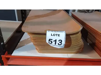 LOTE 513 - 20 PEÇAS DE MADEIRA. (NO ESTADO) ATENÇÃO! FAZER A VISITAÇÃO ANTES DE ARREMATAR, NÃO SABEMOS SE FUNCIONA. LEILÃO NÃO TEM GARANTIA E NEM DEVOLUÇÃO, SUJEITO A POSSÍVEIS AVARIAS VISÍVEIS/OCULTAS E/OU AUSÊNCIA DE COMPONENTES.