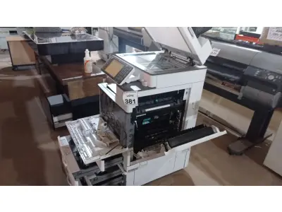 LOTE 381 - 01 COPIADORA MULTIFUNCIONAL MARCA RICOH MODELO MP C5503. (NO ESTADO) ATENÇÃO! FAZER A VISITAÇÃO ANTES DE ARREMATAR, NÃO SABEMOS SE FUNCIONA, LEILÃO NÃO TEM GARANTIA E NEM DEVOLUÇÃO, SUJEITO A POSSÍVEIS AVARIAS VISÍVEIS/OCULTAS E/OU AUSÊNCIA DE COMPONENTES.