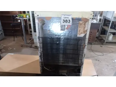LOTE 383 - 01 FRIGOBAR MARCA ELECTROLUX 220V. (NO ESTADO) ATENÇÃO! FAZER A VISITAÇÃO ANTES DE ARREMATAR, NÃO SABEMOS SE FUNCIONA, LEILÃO NÃO TEM GARANTIA E NEM DEVOLUÇÃO, SUJEITO A POSSÍVEIS AVARIAS VISÍVEIS/OCULTAS E/OU AUSÊNCIA DE COMPONENTES.