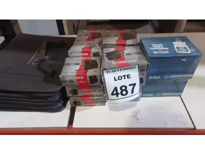 LOTE 487 - 20 CAIXAS DE PERFURADORES DE PAPEL, 06 CAIXAS DE TINTA PARA CARIMBO E 01 PASTA PARA CANETAS. (NO ESTADO) ATENÇÃO! FAZER A VISITAÇÃO ANTES DE ARREMATAR, NÃO SABEMOS SE FUNCIONA, LEILÃO NÃO TEM GARANTIA E NEM DEVOLUÇÃO, SUJEITO A POSSÍVEIS AVARIAS VISÍVEIS/OCULTAS E/OU AUSÊNCIA DE COMPONENTES.