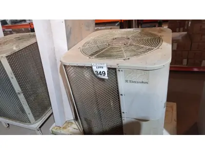 LOTE 349 - 01 AR CONDICIONADO 56000BTUS MARCA ELECTROLUX. (NO ESTADO) ATENÇÃO! FAZER A VISITAÇÃO ANTES DE ARREMATAR, NÃO SABEMOS SE FUNCIONA, LEILÃO NÃO TEM GARANTIA E NEM DEVOLUÇÃO, SUJEITO A POSSÍVEIS AVARIAS VISÍVEIS/OCULTAS E/OU AUSÊNCIA DE COMPONENTES.