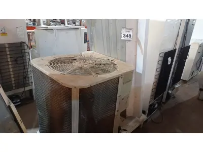 LOTE 348 - 01 AR CONDICIONADO 56000BTUS MARCA ELECTROLUX. (NO ESTADO) ATENÇÃO! FAZER A VISITAÇÃO ANTES DE ARREMATAR, NÃO SABEMOS SE FUNCIONA, LEILÃO NÃO TEM GARANTIA E NEM DEVOLUÇÃO, SUJEITO A POSSÍVEIS AVARIAS VISÍVEIS/OCULTAS E/OU AUSÊNCIA DE COMPONENTES.
