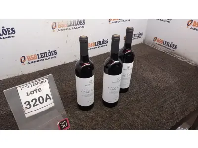 LOTE 330 - 03 GARRAFAS DE VINHO TINTO VALA REAL PORTUGUÊS SAFRA 2019 750ML. (NO ESTADO) ATENÇÃO! FAZER A VISITAÇÃO ANTES DE ARREMATAR, NÃO SABEMOS SE FUNCIONA, LEILÃO NÃO TEM GARANTIA E NEM DEVOLUÇÃO, SUJEITO A POSSÍVEIS AVARIAS VISÍVEIS/OCULTAS E/OU AUSÊNCIA DE COMPONENTES.
