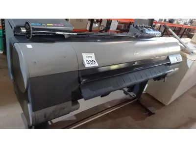 LOTE 339 - 01 PLOTTER MARCA CANON MODELO IPF 8400. (NO ESTADO) ATENÇÃO! FAZER A VISITAÇÃO ANTES DE ARREMATAR, NÃO SABEMOS SE FUNCIONA, LEILÃO NÃO TEM GARANTIA E NEM DEVOLUÇÃO, SUJEITO A POSSÍVEIS AVARIAS VISÍVEIS/OCULTAS E/OU AUSÊNCIA DE COMPONENTES.