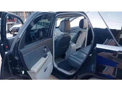 LOTE 502 - 01 I/CHEVROLET EQUINOX LT, ANO 2005, COR PRETA, GASOLINA, AUTOMÁTICA (NO ESTADO).